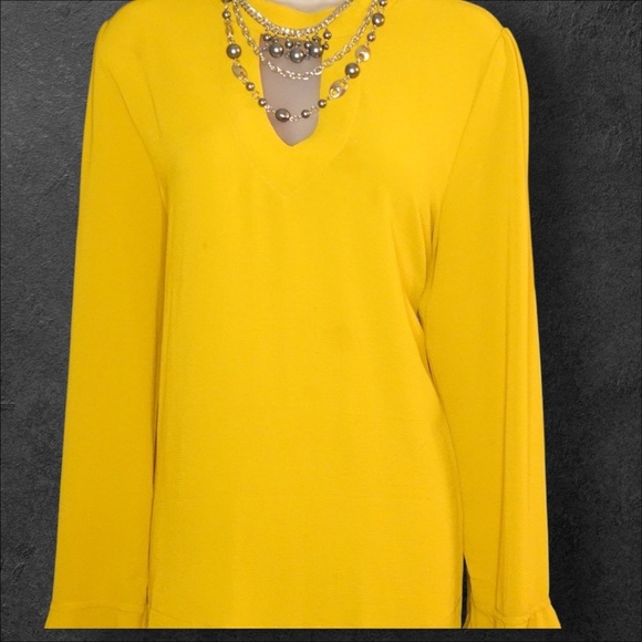 Loop Design Long Sleeve Yellow Blouse - Picture 5 of 5